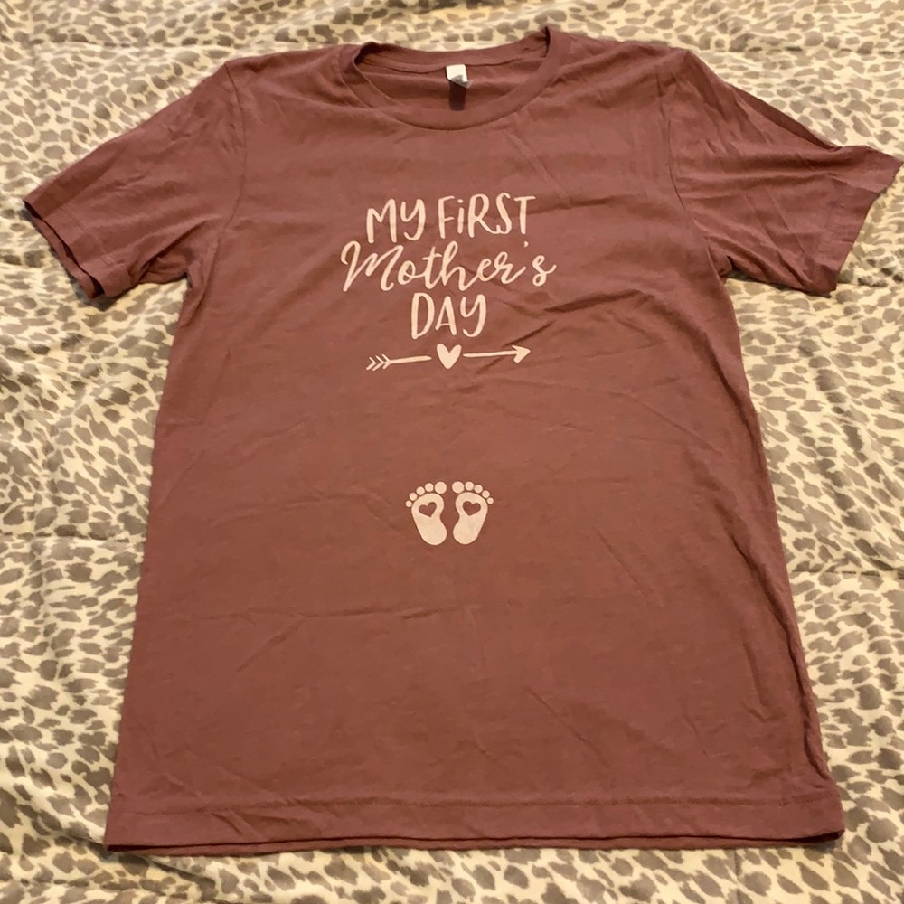 Never worn Mother’s day maternity tee